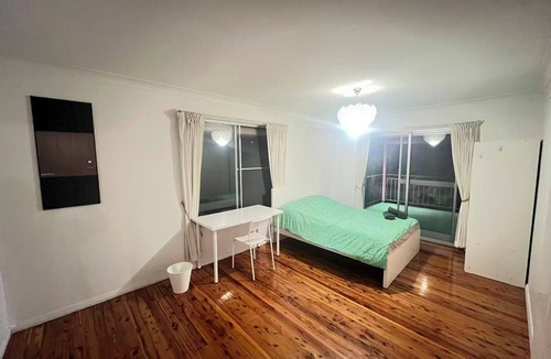 Epping House | 3 mins driving to Macquarie Park and 9 mins walking to bus station.