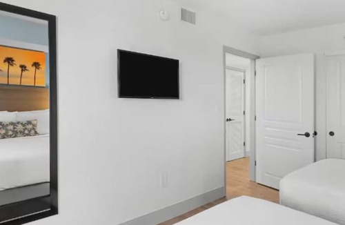 Myrtle Beach Hotel | 3 Oceanfront 3 Bedroom Unit | Perfect for Family with Kids | Myrtle Beach Views