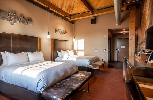 Fifth Ward Hotel | 3 Premium Loft 2 Queen Beds at The Iron Horse Hotel, Pet-friendly Property!