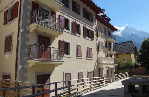 Chamonix City Centre Apartment | 3 PRESTIGE ROOMS, FULL CENTER, 4 STARS