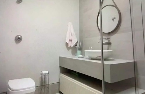 Centro Apartment | 3 Quartos, 1 Suíte, 2 Banheiros, Cozinha Americana