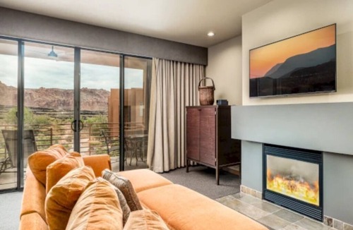 Ivins Villa | 3 Relaxing Desert Rooms w/Blissful Wellness Ambiance - Adventure Filled Stay!
