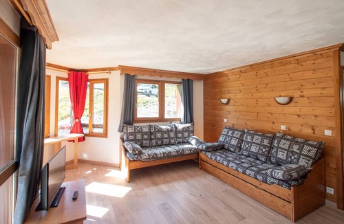 Valmorel Apartment | 3-room apartment with balcony, pets allowed, parking. 7 beds, Hameau de la Forêt