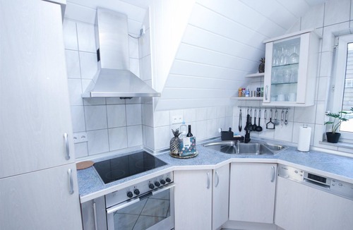 Stuttgart Apartment | 3 room duplex apartment 6 people Zuffenhausen Porsche