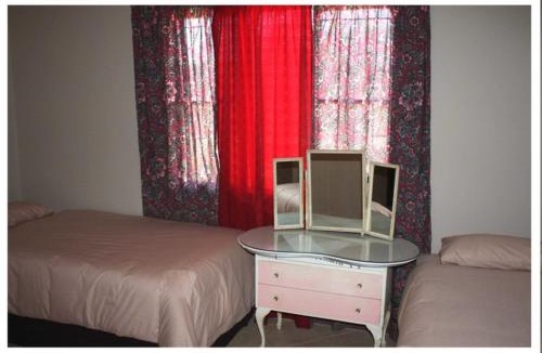 Lephalale House | 3 Single bedroom in farmhouse in Limpopo Province