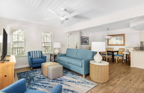 Sea Scape Hotel | 3 Spacious 1BR King Suite w/Kitchen & Indoor Water Park near Avalon Pier