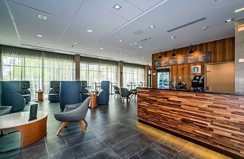 West Springfield Hotel | 3-Star Hotel ∙ Courtyard by Marriott West Springfield