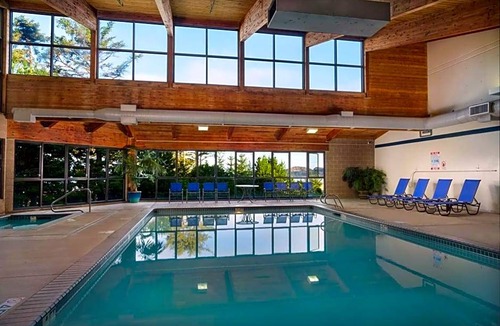 Newport Hotel | 3-Star Hotel ∙ Best Western Plus Agate Beach Inn