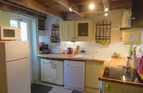 Bourg-Charente House | 3- Star small town cutie on the Charente River