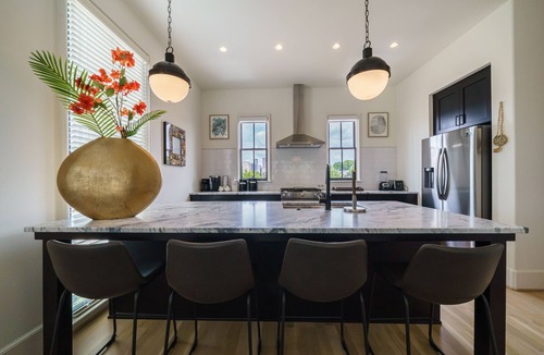 Summerhill House | 3 Story 2BR-2.5BA Townhouse w/Terrace/pool Downtown ATL