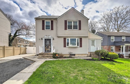 Lochearn House | 3-Story Home: Deck 7 Mi to Downtown Baltimore