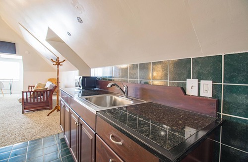 Northeast Kansas City House | 3 Story Home with Penthouse Suite