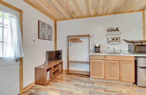 Norfork Cottage | 3 Studio Suites! White River Cabin Compound