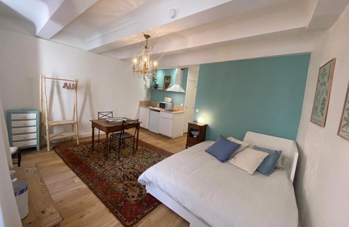 Hyeres City Centre Apartment | 3 Studios Hyères - Centre ville rue piétonne - Manon