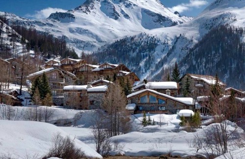 Val-d'Isere Apartment | 3 treated and sunny rooms in quiet residence, amazing mountain view