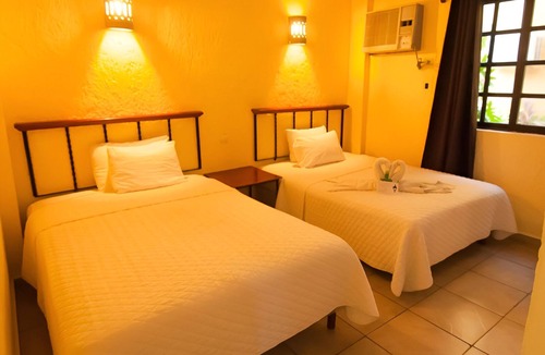 Downtown Cancun Hotel | 3 Unist | Charming Poolside Stay | Mexican Hacienda Style Near Mercado 28