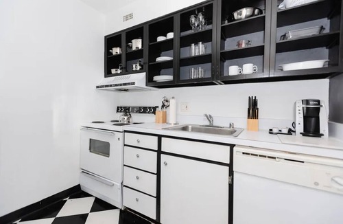 West End Apartment | 3 Units | Modern DC Stay Near Downtown | Walk to National Mall & Famous Hotspots