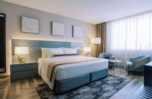 Al Muraqqabat Hotel | 3 Units | Skyline Fun Escape | Burj Khalifa, Dubai Fountain & Rooftop Pool