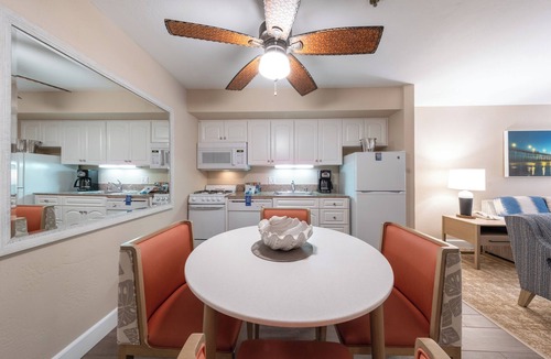 Townsite Hotel | 3 Units w/Kitchen | Steps to Pacific Beach
