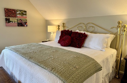 Chiltonville Bed & Breakfast | 3 Waves Bed & Breakfast