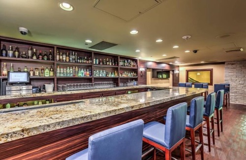 Laughlin Hotel | 3 x Santa Fe Queen Non Smoking Room at Edgewater Casino Resort