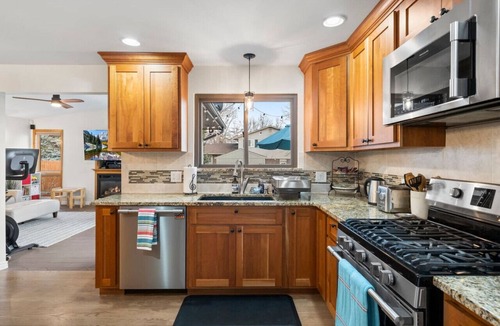Arvada House | 30+ Luxury Lakefront Home, Great Location for Family, Best Home Office Setup, Near Denver