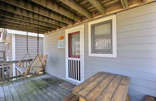 Hatteras Condo | 30 Stolen Moments Studio Bedroom Condo