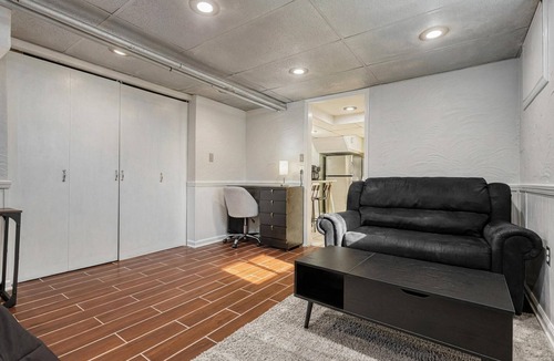 Hershey Apartment | 300 sq ft Hershey Studio (Full Separate Kitchen)
