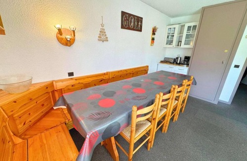 Reberty Apartment | 300m from resort center, 2nd floor, balcony, tv, 67m², Les Menuires