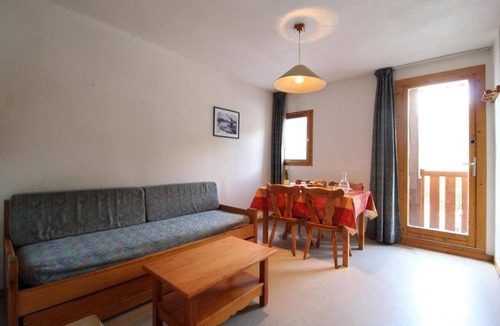 Termignon Apartment | 300m from resort center, 1st floor, view village, balcony, tv, ski locker, 27m², Val Cenis