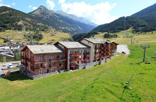 Termignon Apartment | 300m from resort center, 1st floor, balcony, tv, ski locker, 25m², Val Cenis