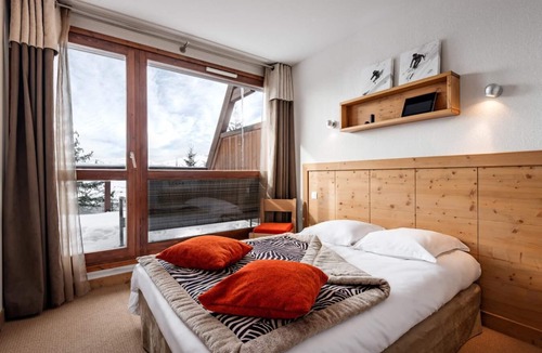 Arc-1600 Apartment | 300m from resort center, swimming pool, sauna, hammam, terrace, balcony, tv, ski locker, 58m²