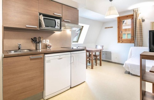 Gresse-en-Vercors Apartment | 300m from shops, parking, tv, 18-24m², Gresse en Vercors