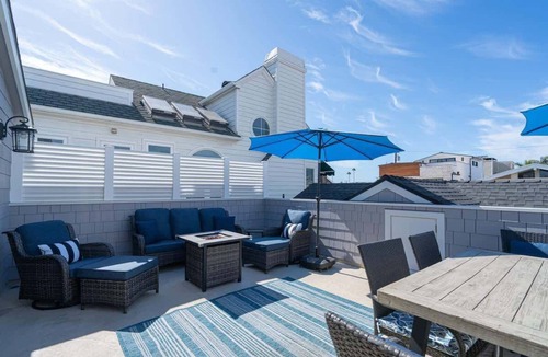 Balboa Island House | 304 Ruby B | Balboa Island Charmer