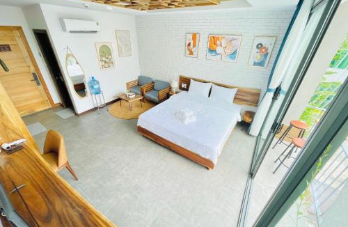 Ninh Kieu Apartment | 304MSNK Luxe Studio with Balcony and Kitchen