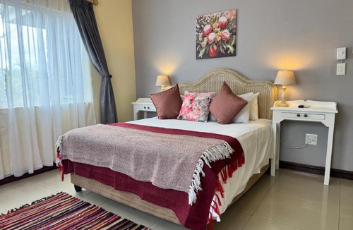 Amanzimtoti Bed & Breakfast | 305 Guest House