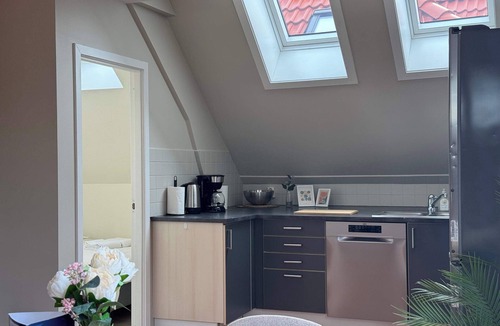 Sandviken Apartment | 306SB10 - 4BR Family Stay