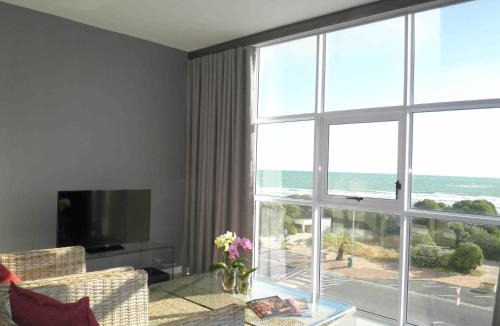 Strand Apartment | 308 St Tropez