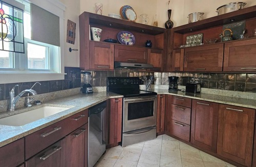 Seagrove Beach Cottage | 30A BEACH SIDE 'HEMINGWAY' SEASIDE ARTIST COTTAGE