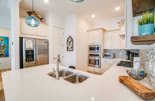 Panama City Beach House | 30A Cake by the Ocean - Dog Friendly - Free Golf Each Day - 2 Pools, Sleeps 6