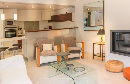 Port-Louis House | 30s Family Home, Renovated, Central, 8-10 Pers.