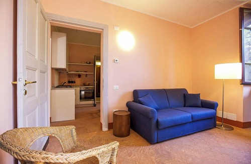 Verbania House | 3½-room house with approx. 10. 000 m² large private property in a quiet and sunny location