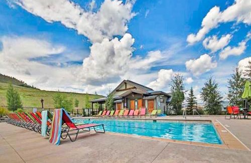 Silvercreek Apartment | 310 Base Camp