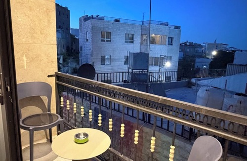 Al Abdali Apartment | 313 tara-JRE Jabal Al Lweibdeh with stunning view