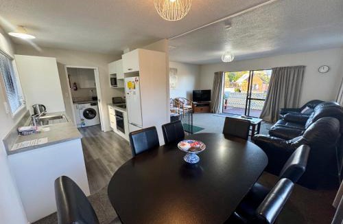 Hanmer Springs House | 32 Alpine Ave