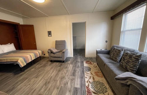 Sitka Apartment | 321 Lincoln #2: Studio, 1 BA Apartment in Sitka, Sleeps 2