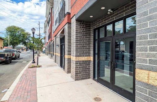 Dunellen Apartment | 321 Modern 1BR Apt Walk to NJT