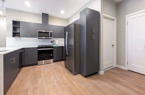 Dunellen Apartment | 328 Modern 2BR Apt Su