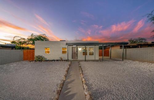 Julia Keen House | 32nd (Johnny)