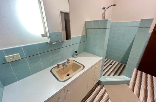 Epping House | 33 Room